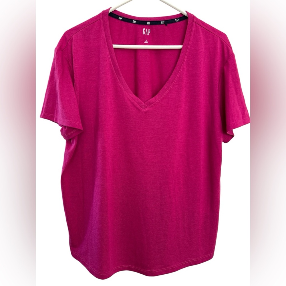 GAP Pink V Neck Short Sleeve T Shirt Size L